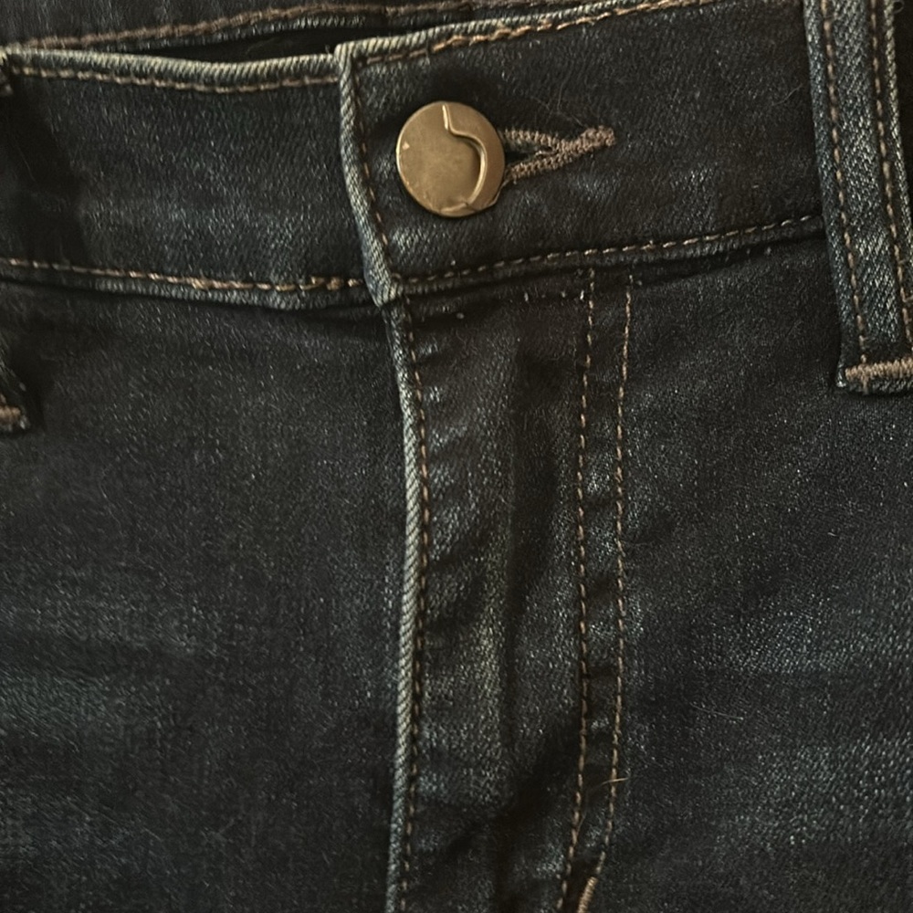 Dark Wash Joe's Jeans slim fit - Picture 3 of 10